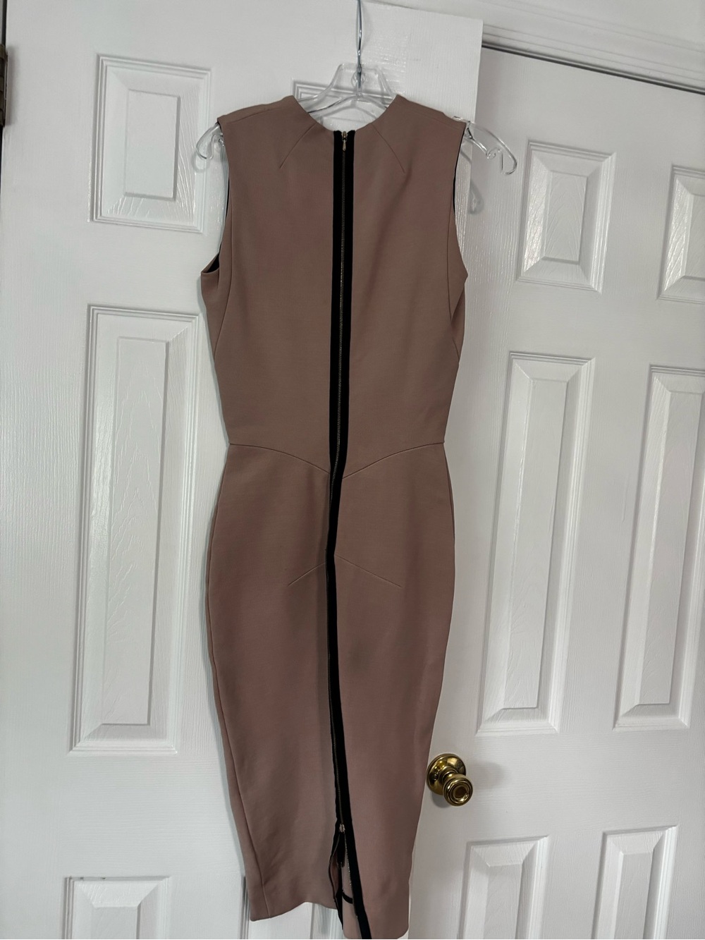 Victoria Beckham Taupe Midi Dress with Black Shoulder Insets - Picture 3 of 4